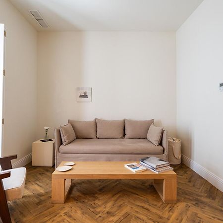 Apartamentos Gravina 56 Севилья Экстерьер фото