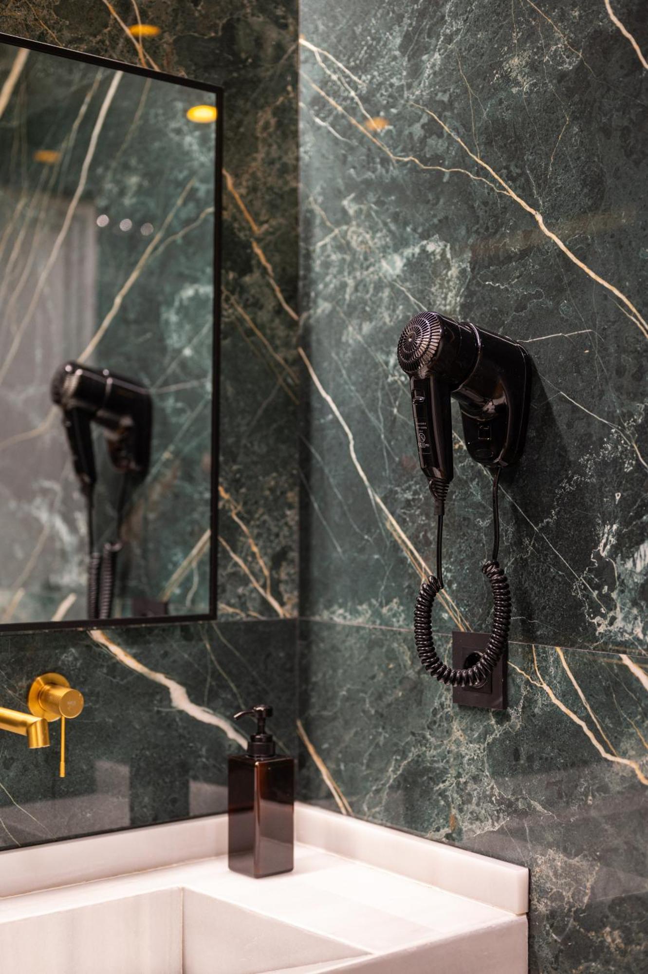 Apartamentos Gravina 56 Севилья Экстерьер фото
