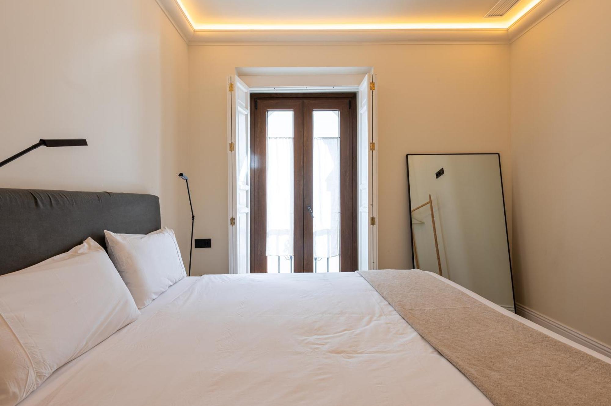 Apartamentos Gravina 56 Севилья Экстерьер фото