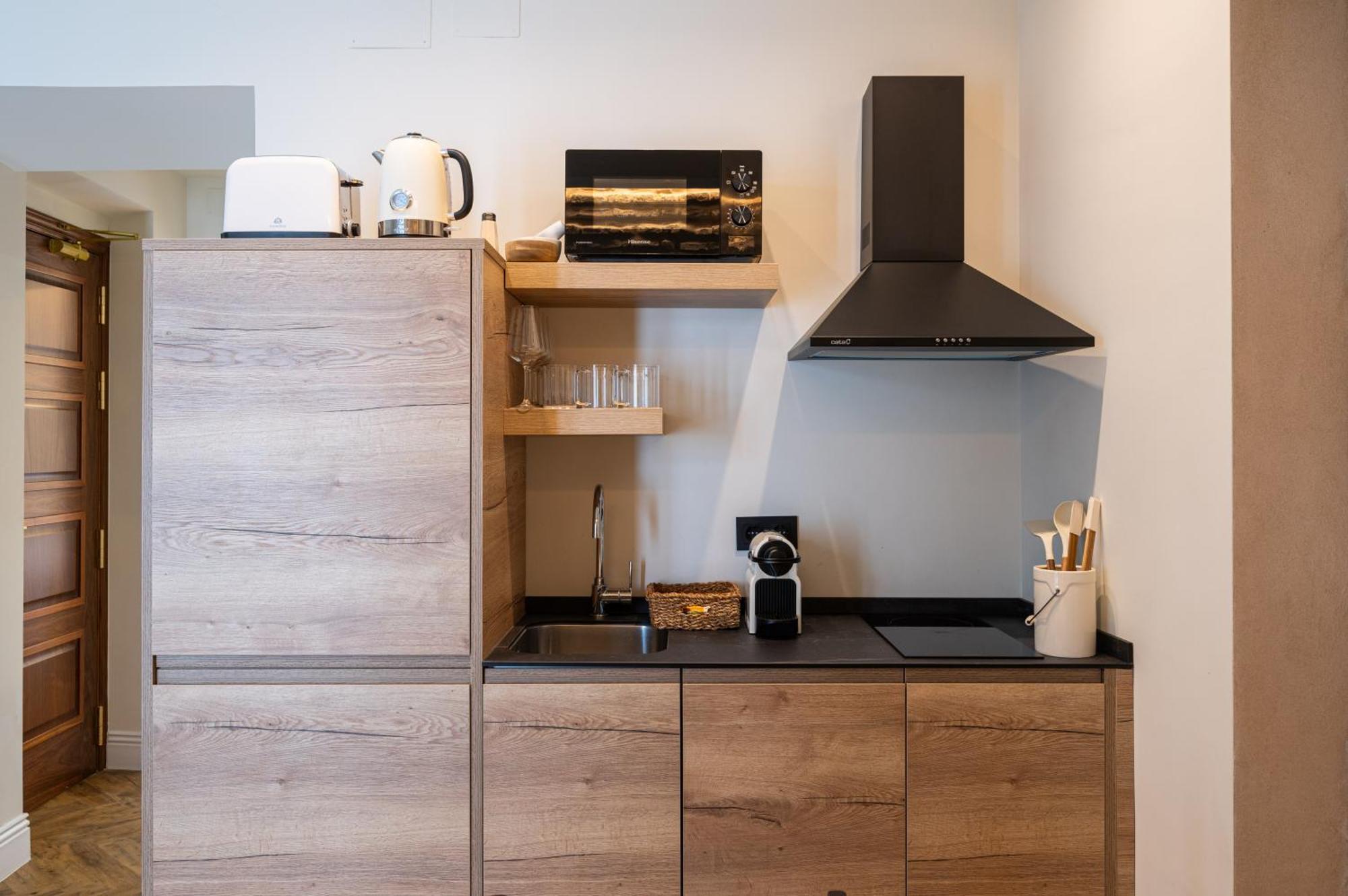 Apartamentos Gravina 56 Севилья Экстерьер фото