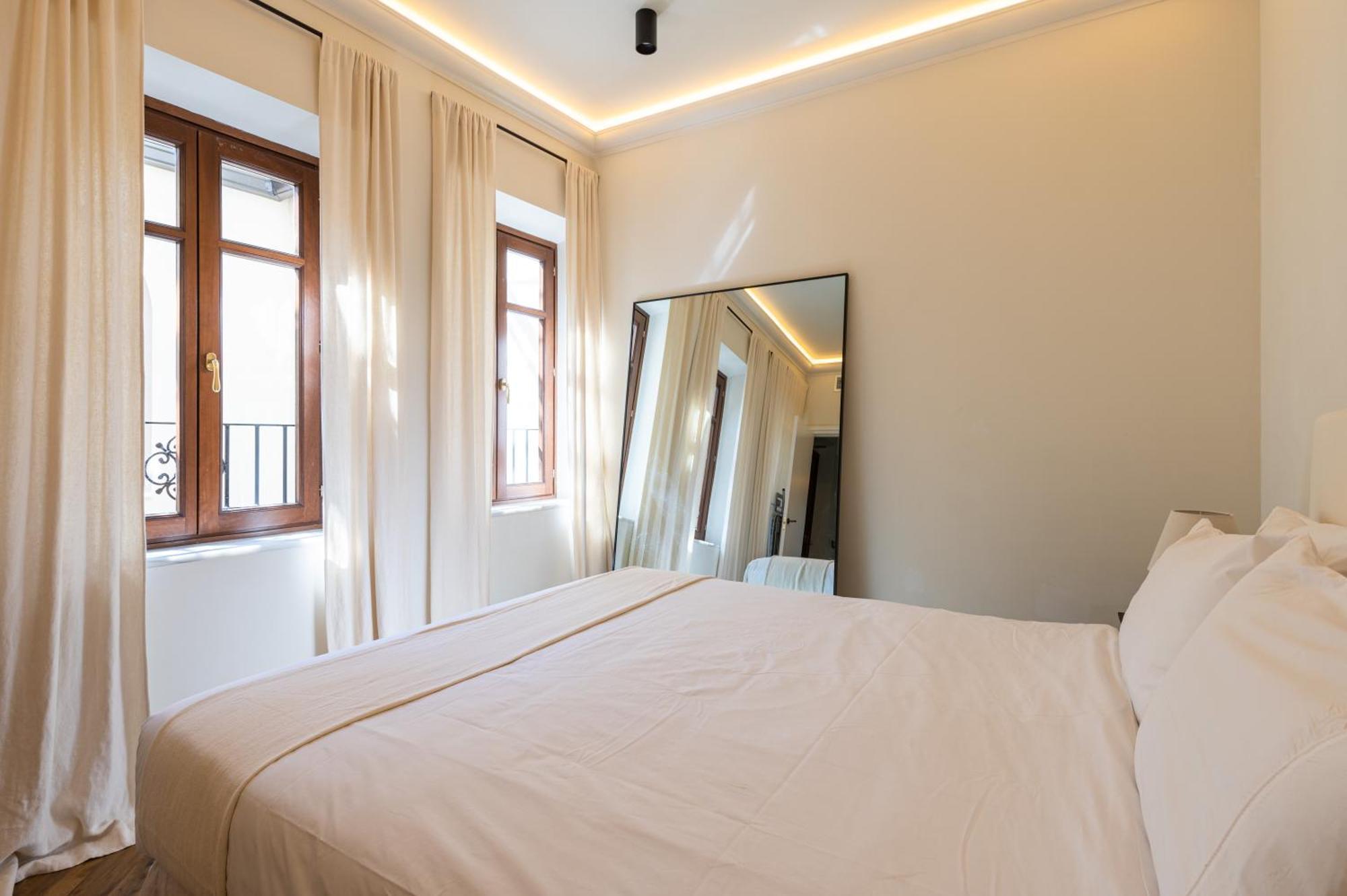 Apartamentos Gravina 56 Севилья Экстерьер фото