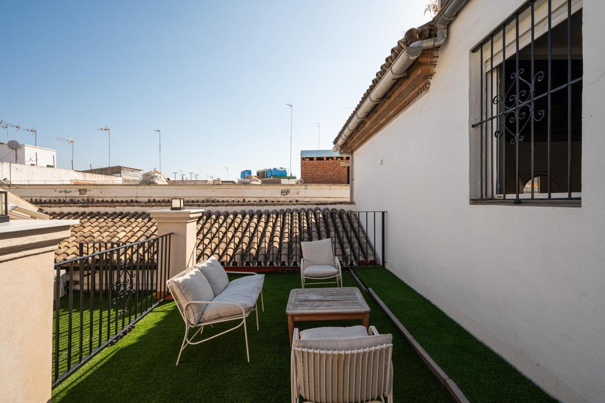 Apartamentos Gravina 56 Севилья Экстерьер фото