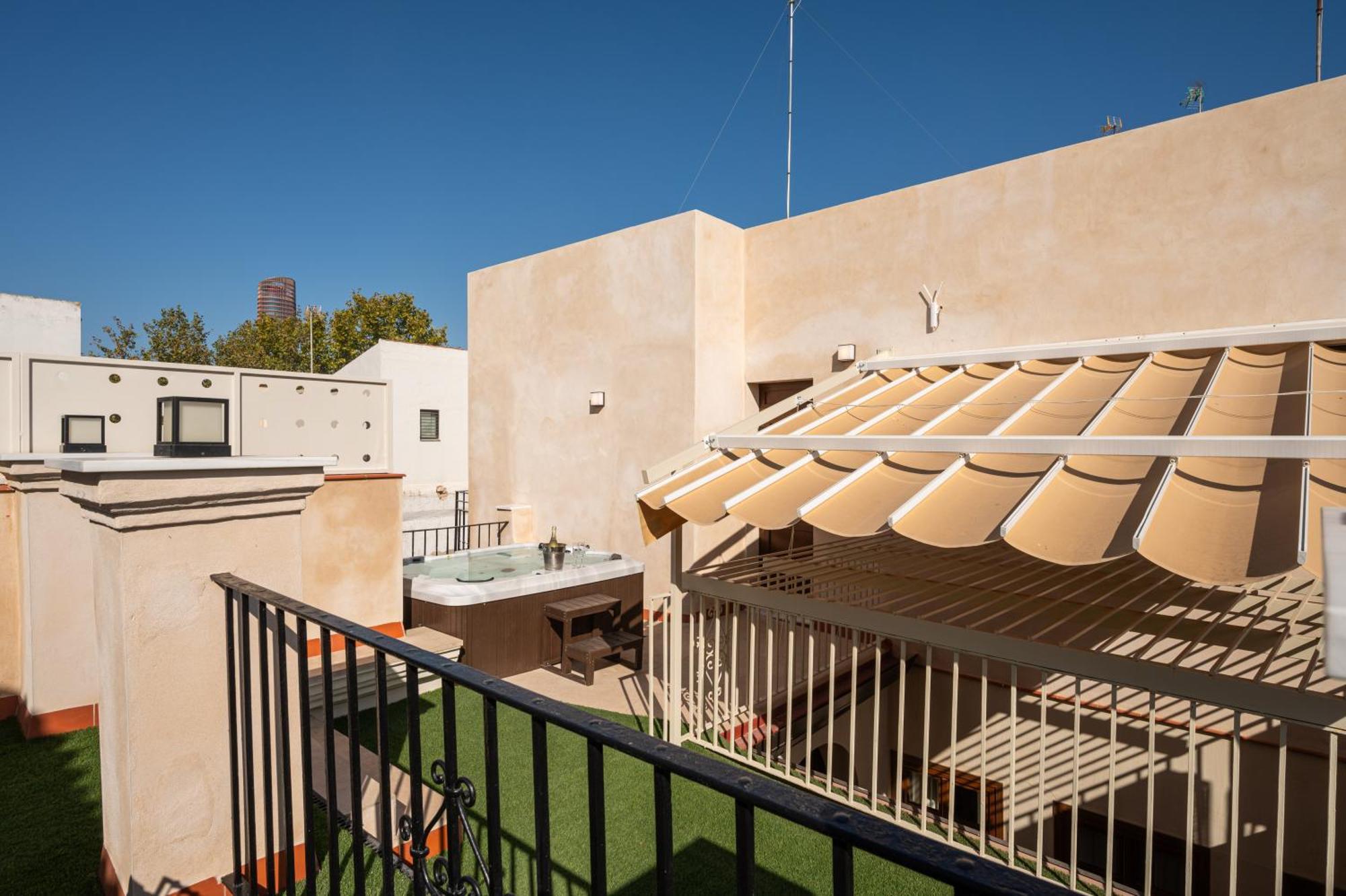 Apartamentos Gravina 56 Севилья Экстерьер фото